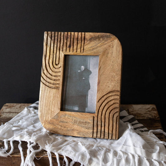 Mela Carved Arch Picture Frame Mango Wood, 4x6