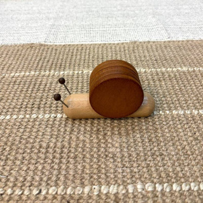 Magnetic Snail Wooden Coaster Set