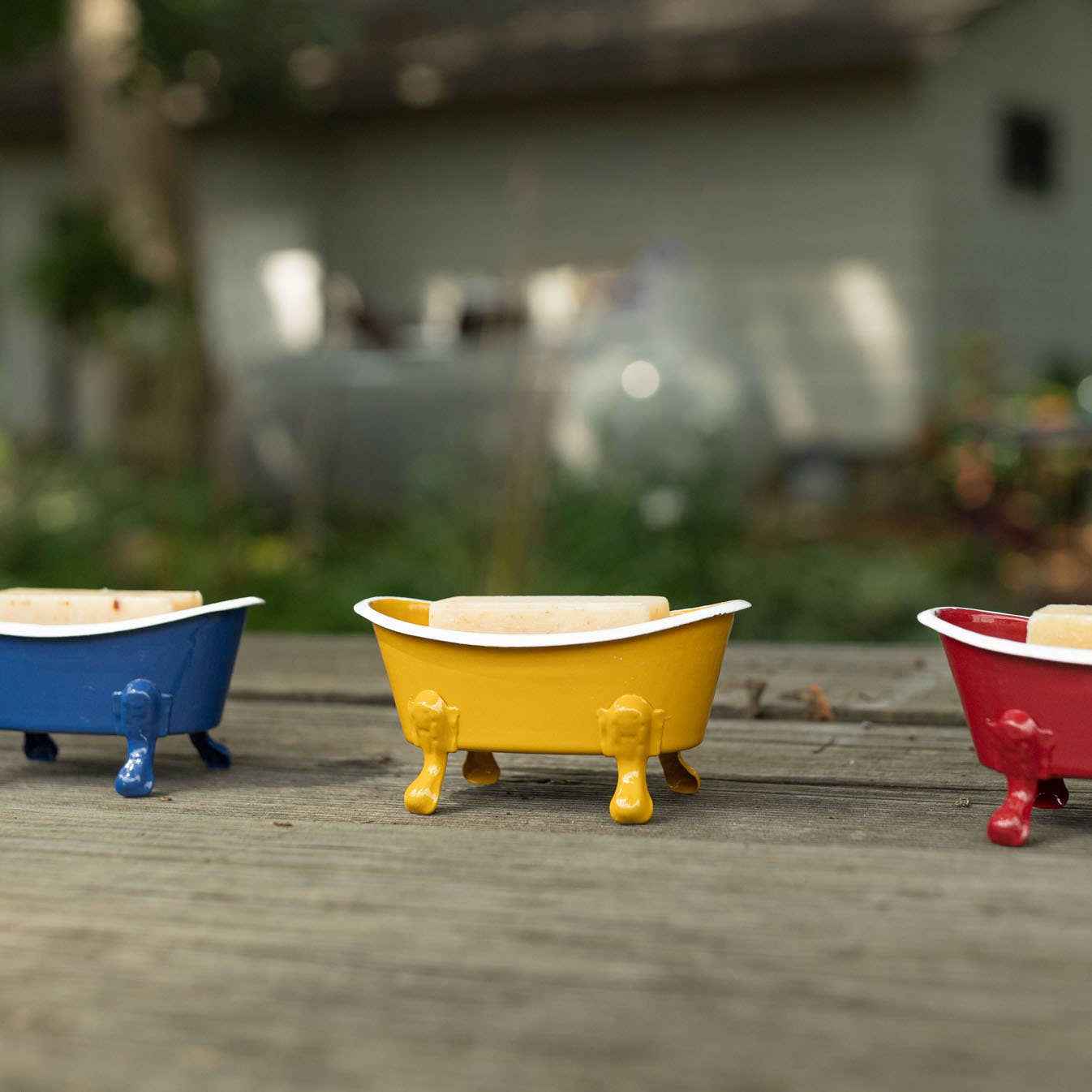 Mustard Enamel Bathtub Metal Soap Dish