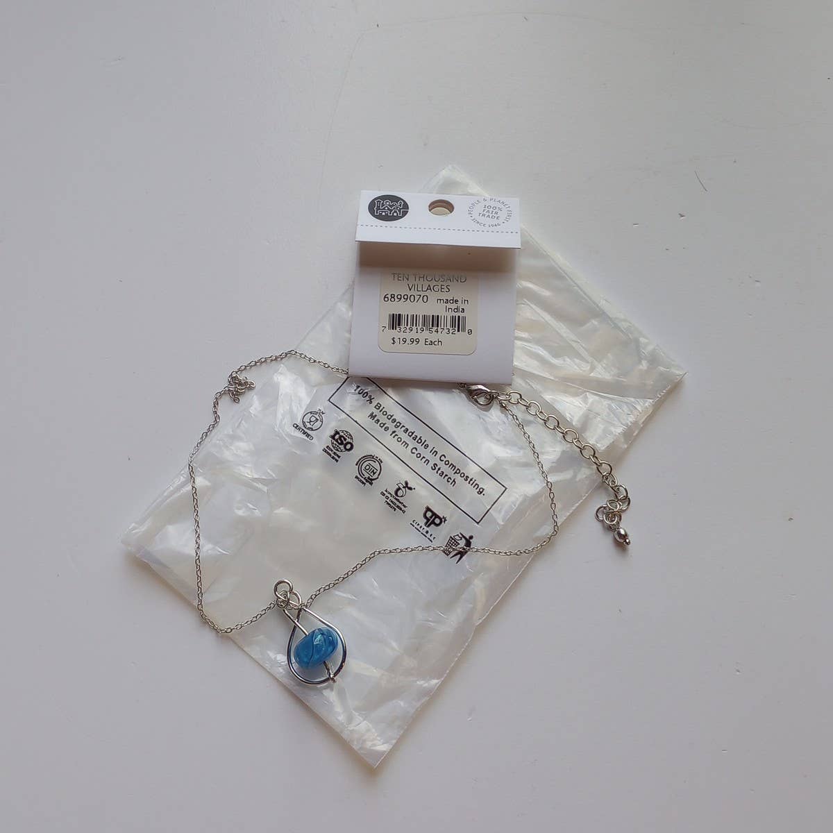 Isai Pendant Necklace