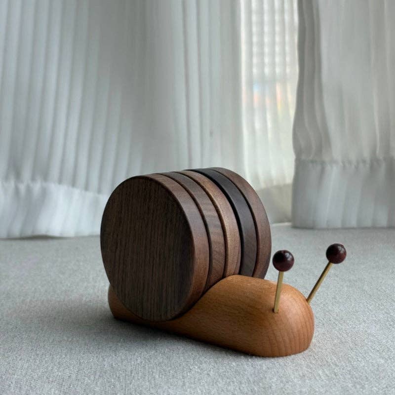 Magnetic Snail Wooden Coaster Set