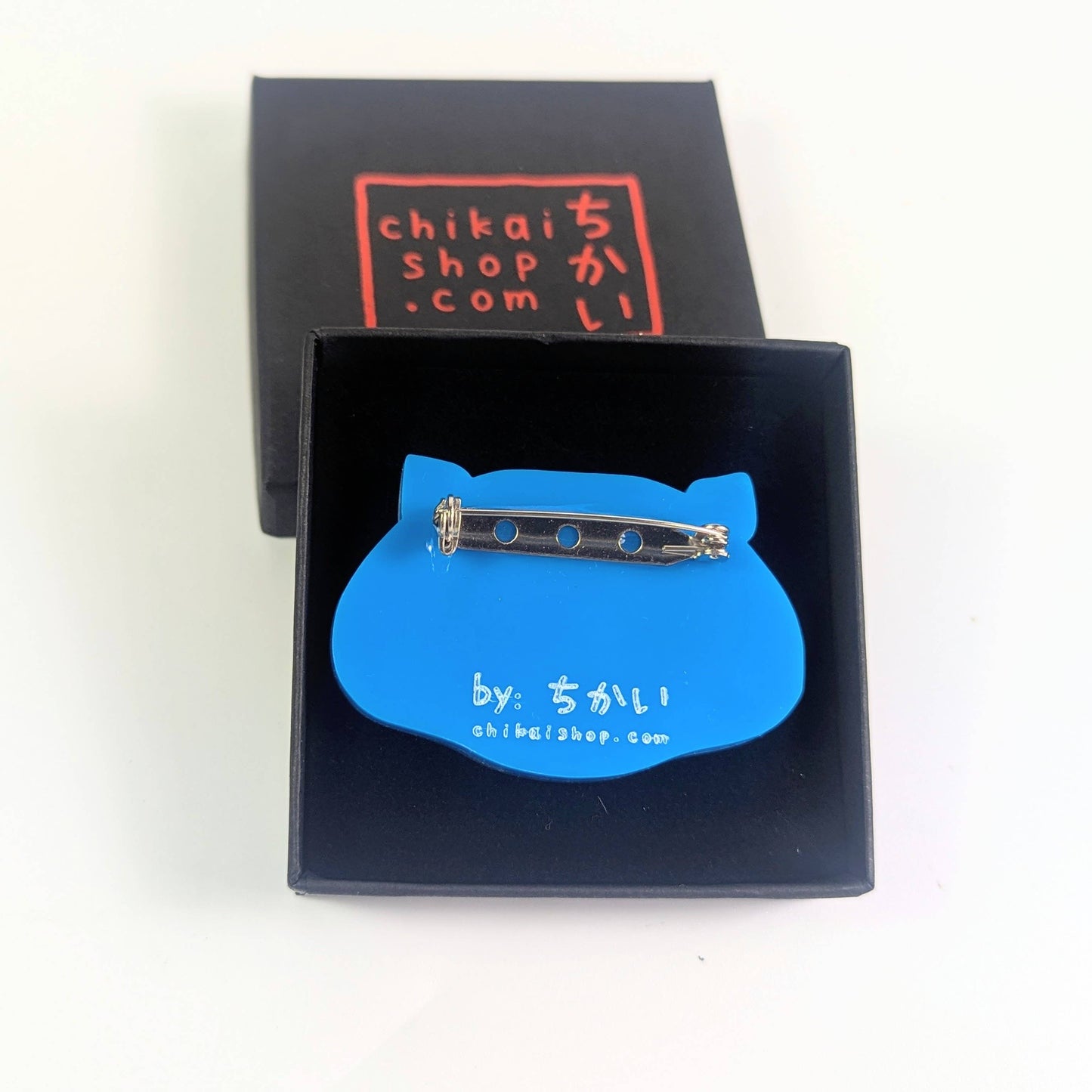 Huntr/x Kpop Demon Hunters tiger brooch acrylic, derpy tiger