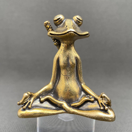 The Kungfu Frog in Meditation Brass Crafts Desktop Ornaments